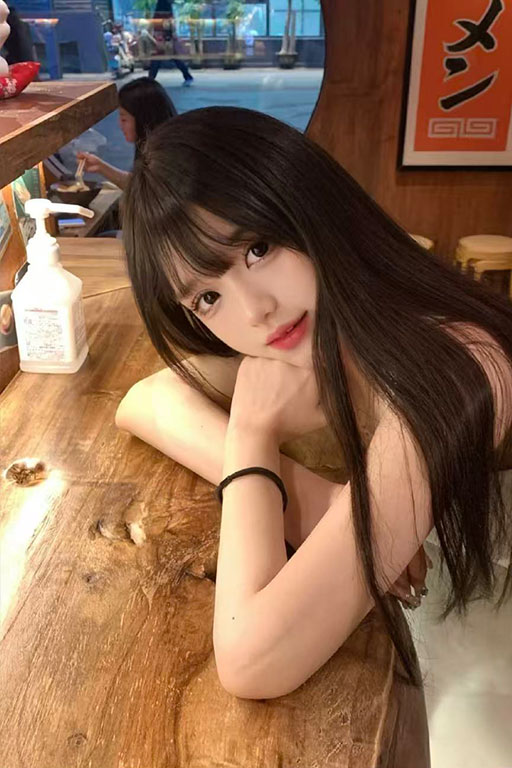 4210女孩.jpg
